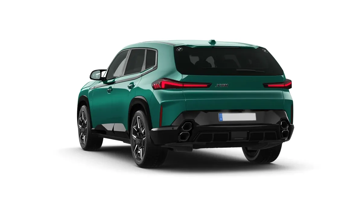 BMW XM 50e 350kW, híbrido enchufable, en renting — Trasera