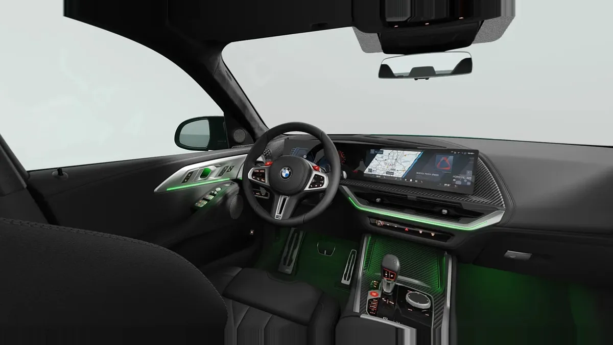 BMW XM 50e 350kW, híbrido enchufable, en renting — Delantera