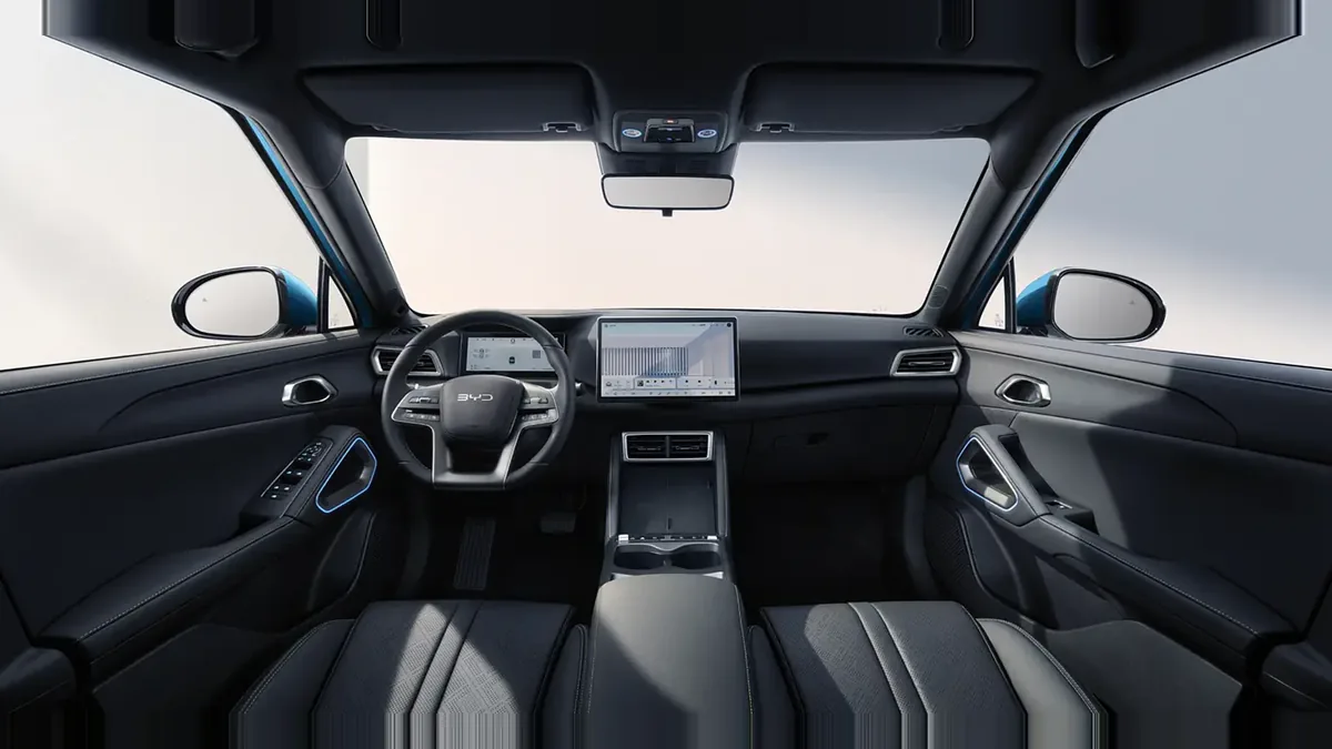 BYD ATTO 2 DM-i Boost, híbrido enchufable, en renting — Interior