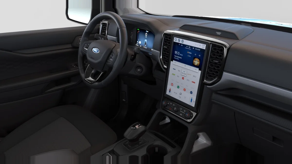 Ford Ranger XLT Doble Cabina 2.3 TVCT PHEV 280CV Automática II, híbrido enchufable, en renting — Interior