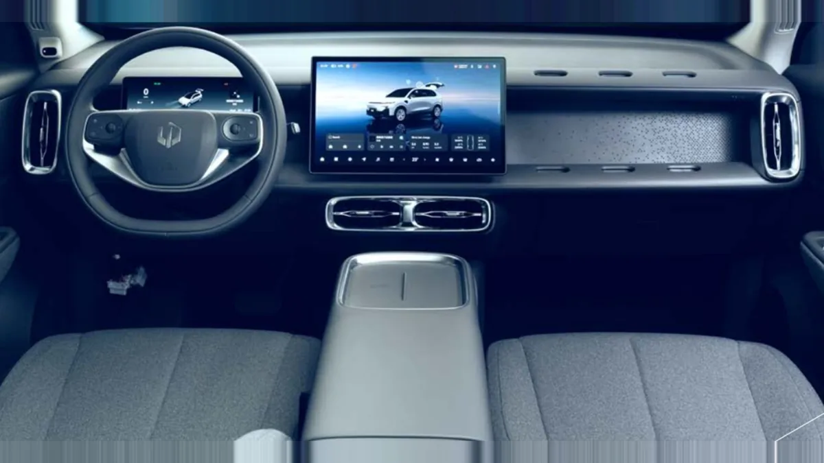Leapmotor B10 BEV 56.2kWh LifePro AT, 100% eléctrico, en renting — Delantera