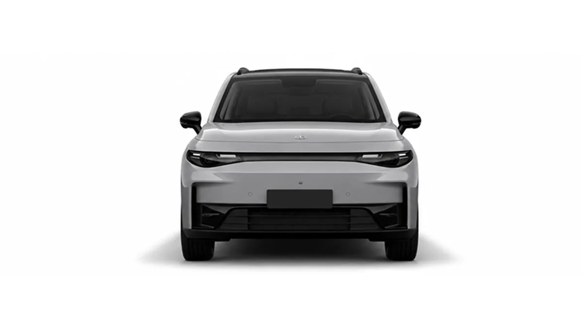 Leapmotor C10 REEV 28.4 kWh Style AT, híbrido enchufable, en renting — Interior