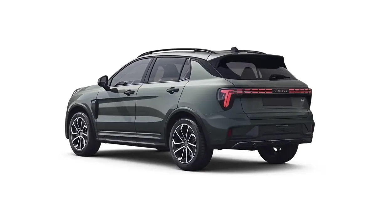 Lynk & Co 01 Core, híbrido enchufable, en renting — Trasera