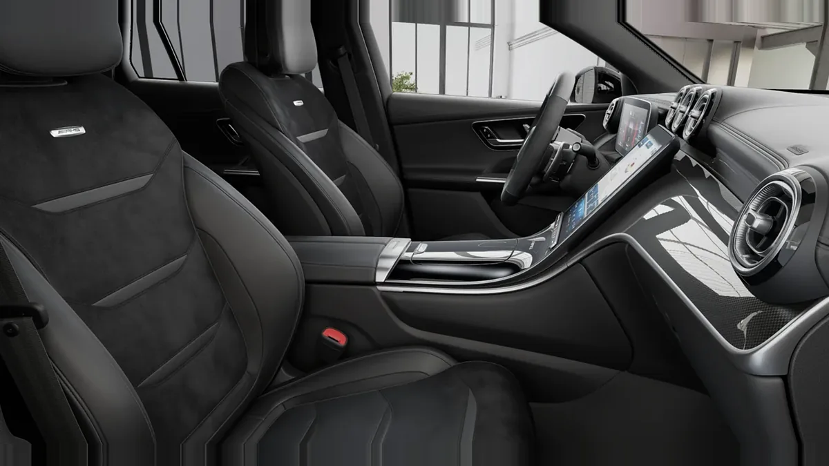 Mercedes-AMG GLC Coupé 63 S E Performance, híbrido enchufable, en renting — Interior
