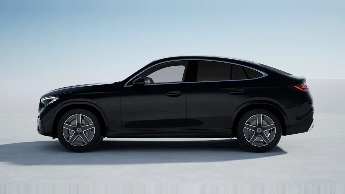 Mercedes-Benz GLC Coupé 300 de 4MATIC QS, híbrido enchufable, en renting — Lateral