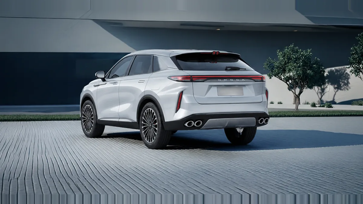 Omoda 9 SHS Premium 1.5 TGDI 3DHT 395kW (537CV) AWD, híbrido enchufable, en renting — Trasera