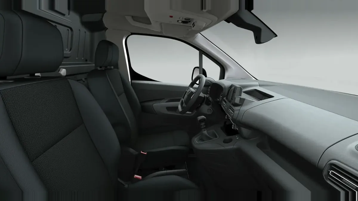 Opel Combo-e Cargo M 800kg, 100% eléctrico, en renting — Delantera