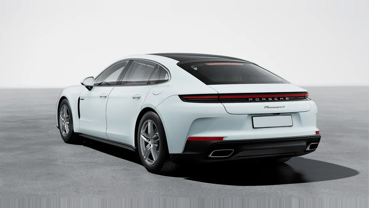 Porsche Panamera 4 E-Hybrid Executive, híbrido enchufable, en renting — Trasera