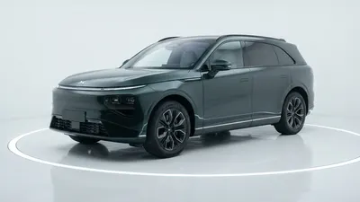 XPENG G9 SUV en renting